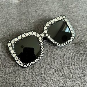 Sparkly, Fluted Rhinestone Rimmed Sunglasses, Black, Silver